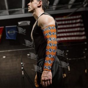 Goku Logo Yellow Compression Arm Sleeve