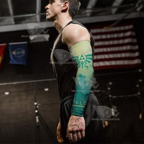 The Legend Of Zelda Link Green Silhouette Compression Arm Sleeve